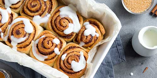 cinnamon-rolls-500